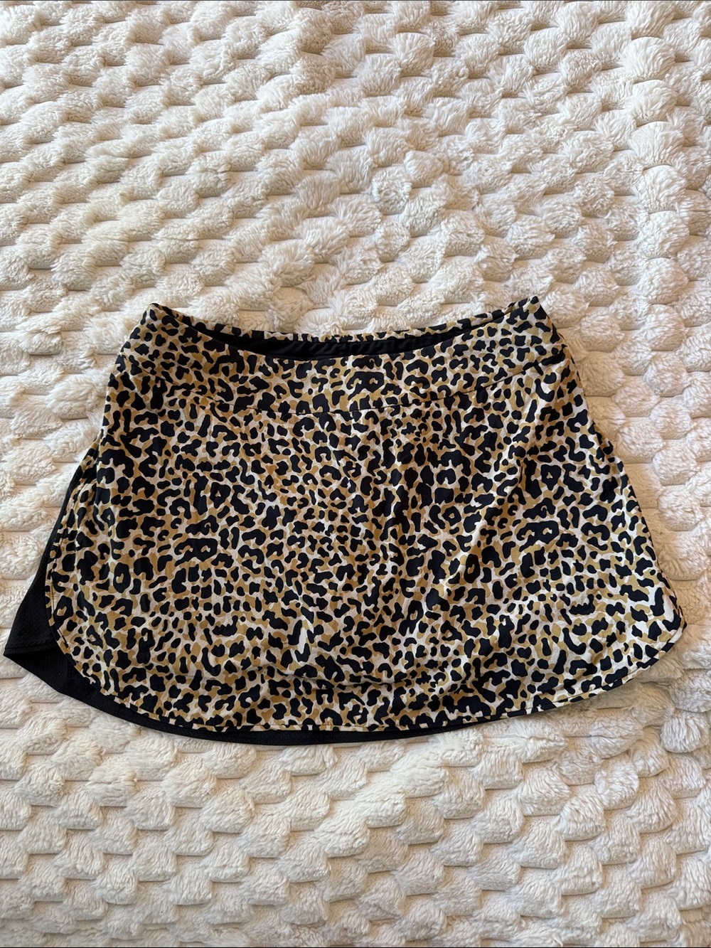 Outdoor Voices Leopard Print Women’s Skort- Black and Tan Small